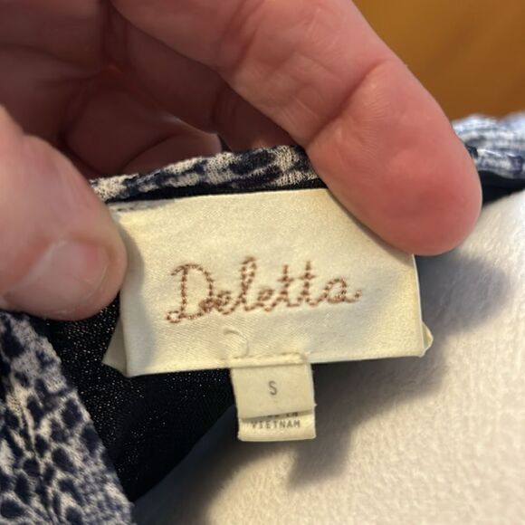 Deletta Anthropologie Delan cap sleeve v-neck boho peasant top size s BIN G - Picture 5 of 7